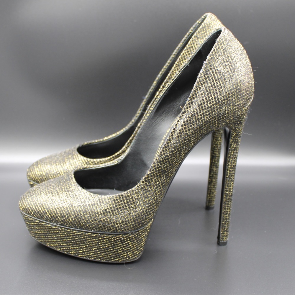 Casadei Gold Sparkle Pumps